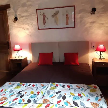 Ty'galis Vendégház